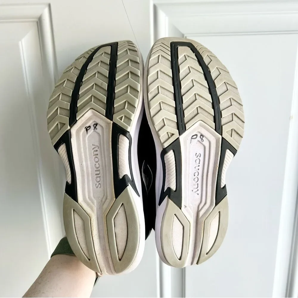 Saucony Women's Axon 2 Running Shoes in Black/White